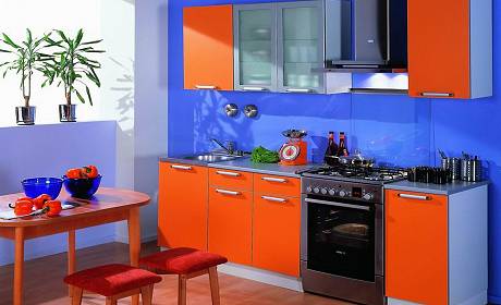 Сине оранжевая кухня из пластика232